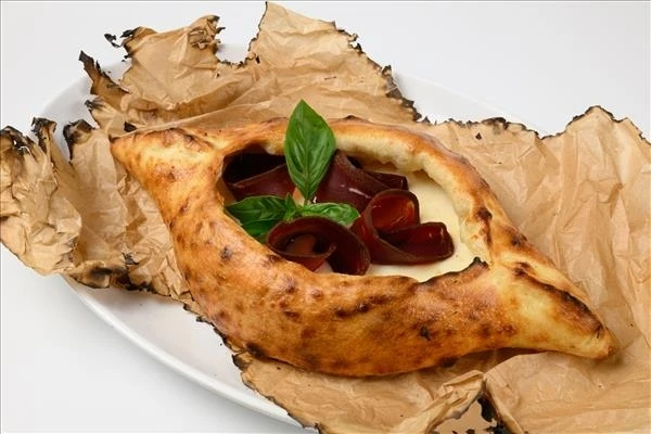 բաստուրմայով աջարական խաչապուրի 